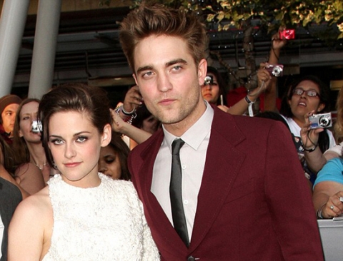 Rất khó để Kristen và Pattinson có thể thân mật như xưa.