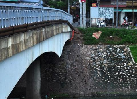 Đoạn sông Tô Lịch nạn nhân đã nhảy xuống tự tử