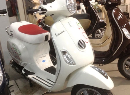 Vespa Quả táo mới 