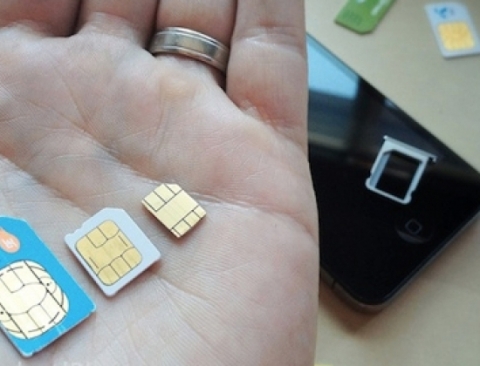 Việc không có nano-SIM hỗ trợ khiến người dùng tỏ ra dè dặt