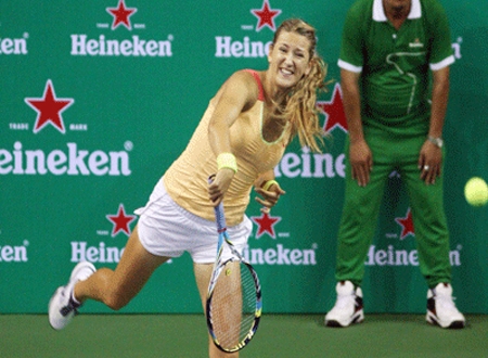 Azarenka đã có được thắng lợi dễ dàng trước Cibulkova