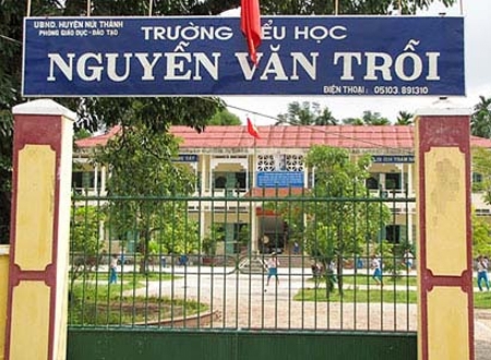 Trường tiểu học Nguyễn Văn Trỗi đã buộc 200 HS nghỉ học vào sáng thứ hai