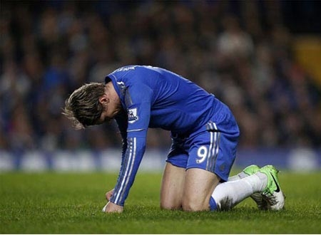 Chelsea thi đấu thất thường như Torres