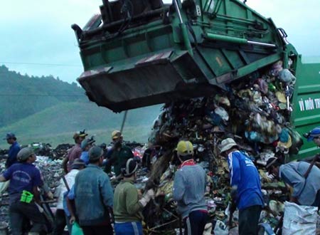 Rác và người ở Rù Rì