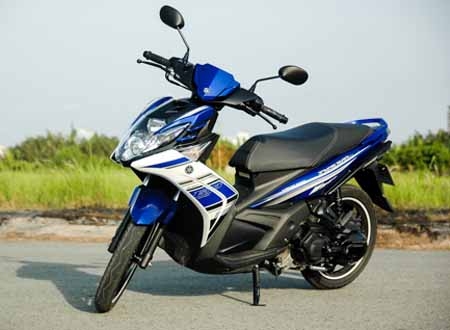 Yamaha Nouvo GP nổi bật với bộ tem màu xanh-trắng