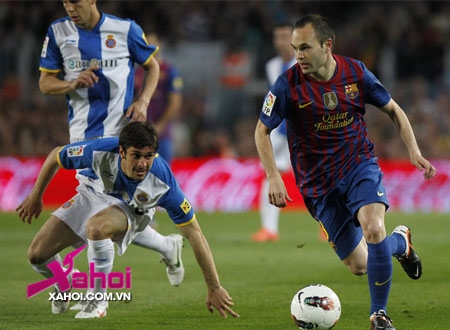 Barca sẽ hạ gục người hàng xóm Espanyol