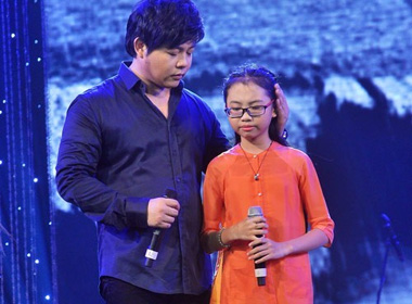 Sức hút quá lớn của Phương Mỹ Chi tiếp tục khiến Quang Lê phải 