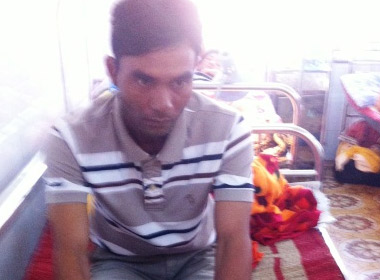 Nạn nhân Y Kút Ayul điều trị tại bệnh viện.