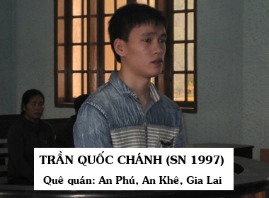 Bị cáo trước vành móng ngựa