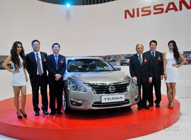 Nissan Teana nhập khẩu từ Mỹ, ra mắt tại triển lãm ô tô Việt Nam 2013