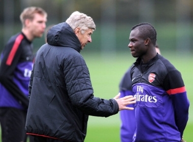 Frimpong và HLV Wenger