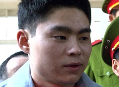 Gương mặt của Lê Văn Luyện tại phiên sơ thẩm