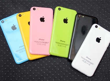 Giá iPhone 5C ở Việt Nam đã tiến gần đến mức giá tại các thị trường lớn