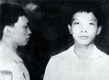 Năm 1930, khi mới 19 tuổi, trong sự kiện Xô Viết Nghệ Tĩnh, Võ Nguyên Giáp bị bắt và giam ở nhà lao Thừa Phủ (Huế).