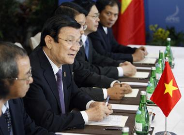Chủ tịch nước Trương Tấn Sang gặp gỡ song phương với lãnh đạo các quốc gia bên lề APEC.