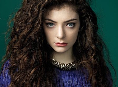 Lorde thậm chí còn chưa bước sang tuổi 17