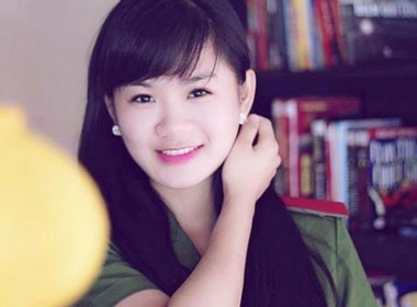Nhung sở hữu xinh đẹp không thua gì các hot girl.