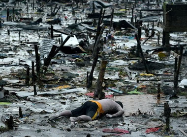 Hình ảnh đáng sợ về cái chết trong siêu bão Haiyan.