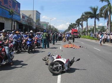 Hiện trường vụ tai nạn làm 2 nữ sinh chết tại chỗ