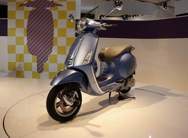 Vespa Primavera vừa ra mắt tại triển lãm EICMA 2013 tuần trước