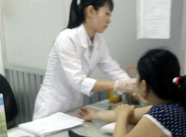 Chị N. làm xét nghiệm HIV ở Trung tâm Y tế dự phòng TP.HCM ngày 13/11