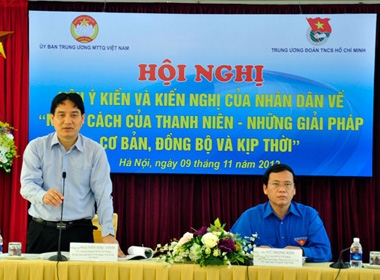 Bí thư thứ nhất Trung ương Đoàn Nguyễn Đắc Vinh phát biểu tại hội nghị