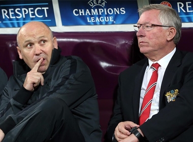 Mike Phelan (trái) và Sir Alex khi còn dẫn dắt M.U.