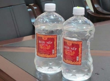 Loại rượu các nạn nhân uống gây ngộ độc