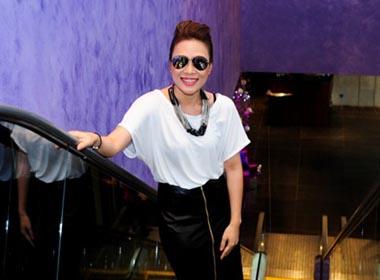 Mỹ Tâm là một trong ba vị giám khảo của chương trình Việt Nam idol