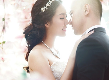 Ảnh cưới của Á hậu Thùy Trang
