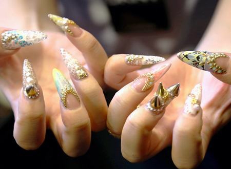 8 mẫu nail độc, lạ tại Tuần lễ thời trang New York 2013