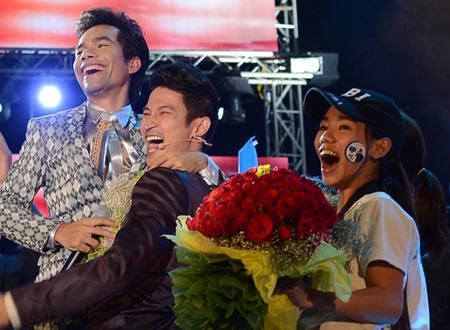 Ya Suy đăng quang Vietnam Idol 2012 - Ảnh: T.T.D.