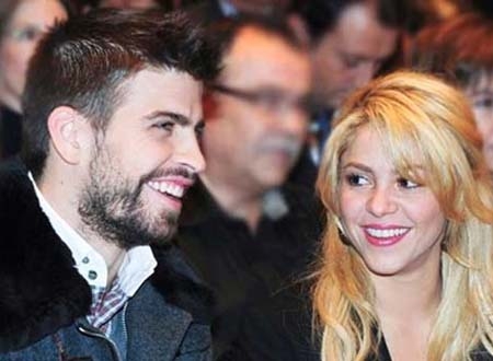 Vẻ đẹp và tài năng của Shakira khiến Pique ngơ ngẩn…