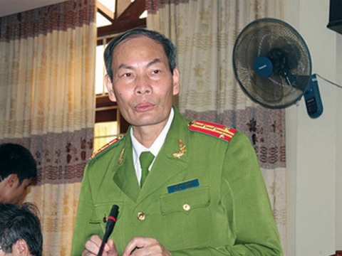Đại tá Đỗ Văn Hoành tại cuộc họp báo - Ảnh: Thái Sơn