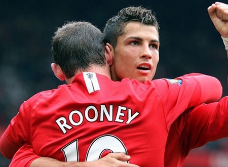 Man United tính mua lại Ronaldo đá cặp với Rooney?