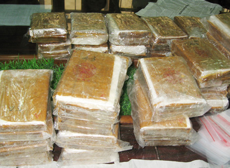 Trên 200 bánh heroin  đã được các đối tượng mua bán, giao dịch trót lọt
