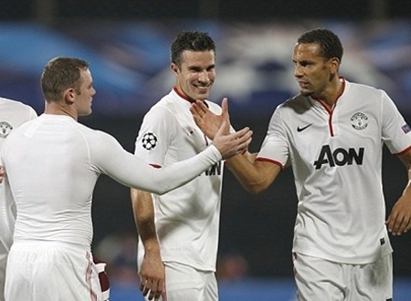 Rooney, van Persie và Ferdinand là những bản hợp đồng đắt giá nhát của M.U