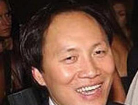 Tuy nhiên, trong vụ thâu tóm này, Chính Chu đã gặp phải một doanh nhân kỳ cựu của Phố Wall - Carl Icahn.