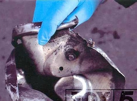 Hình ảnh xác bom tự chế từ nồi áp suất do FBI công bố