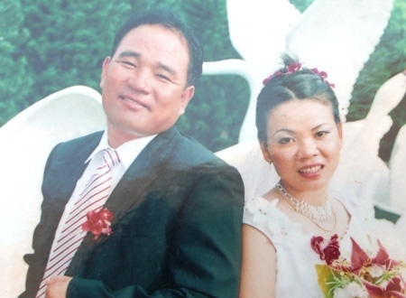 Cô dâu Việt Phạm Thị Trúc và chồng trong ngày kết hôn