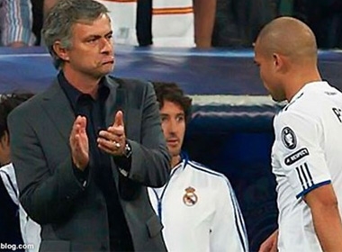 Giữa Mourinho và Pepe là mối quan hệ phức tạp