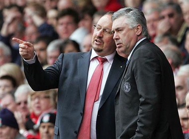 Benitez và Ancelotti, 2 HLV đều từng vô địch Champions League