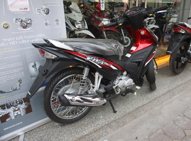 Suzuki Viva 115 Fi màu đen - đỏ