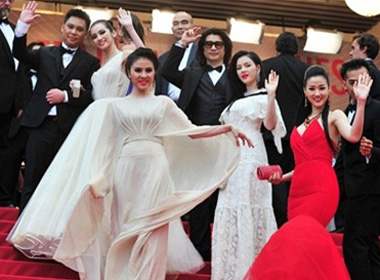 Đoàn nghệ sĩ Việt tham gia LHP Cannes 2013