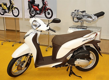 Honda SH mode màu trắng