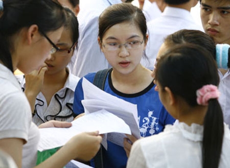 Thí sinh tham dự kỳ thi tuyển sinh ĐH-CĐ 2013