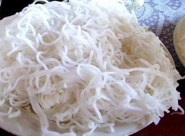 Tẩy trắng bún, miến, bánh bao (Hình minh họa