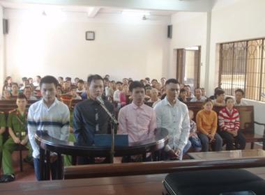 Các bị cáo tại tòa