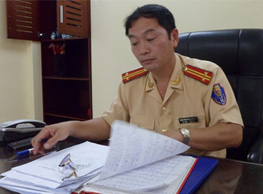 Trung tá Nguyễn Đức Chung bị mất 25% sức khỏe sau cú đâm xe máy trực diện của người vi phạm giao thông.