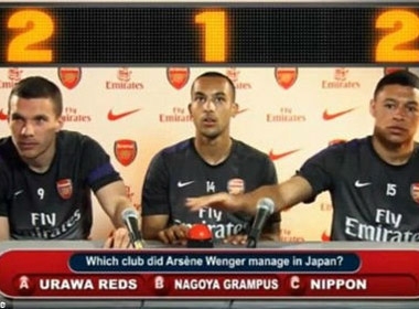 Lukas Podolski, Theo Walcott và Alex Oxlade-Chamberlain